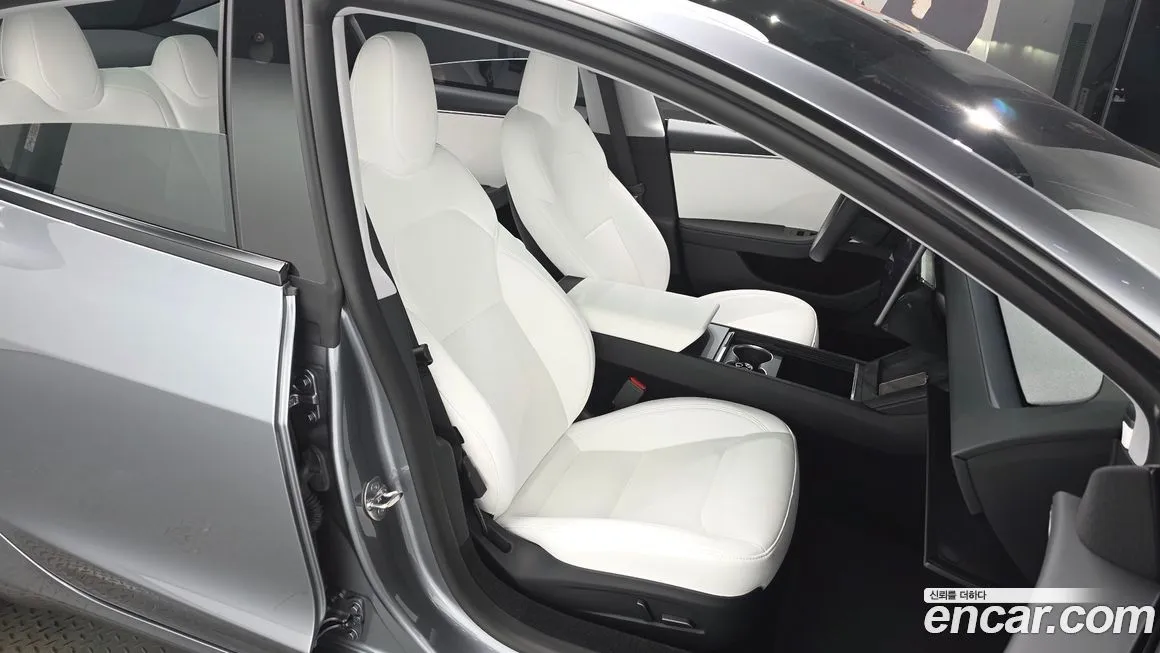 Tesla Model 3 2025 из KR, фото 10