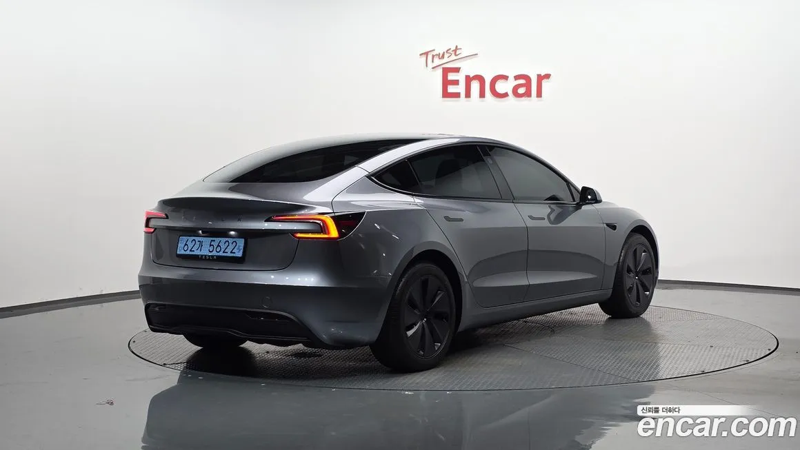 Tesla Model 3 2025 из KR, фото 2
