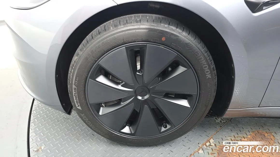 Tesla Model 3 2025 из KR, фото 5