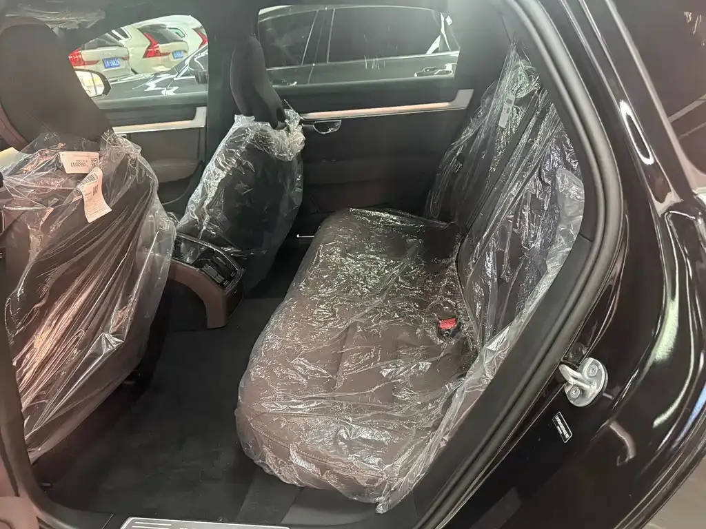 Volvo S90 2025 из CN, фото 9