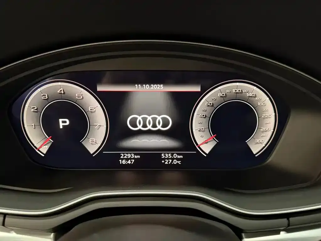 Audi A4L 2023 из CN, фото 5