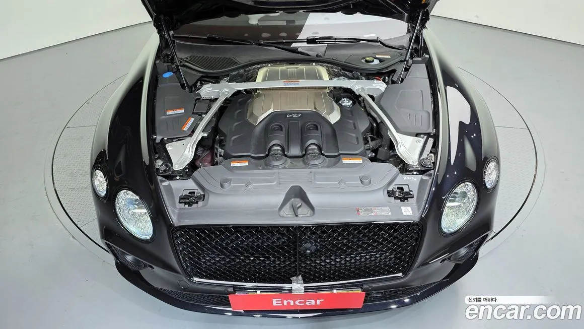 Bentley Continental 2023 из KR, фото 6
