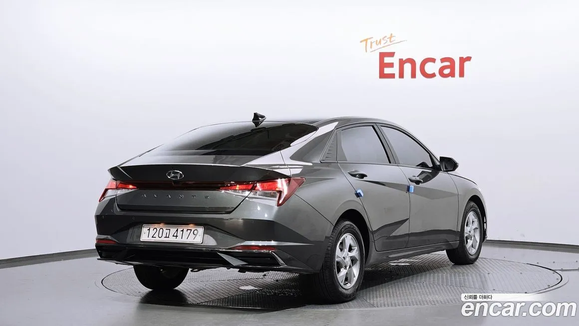 Hyundai AVANTE — фото 2