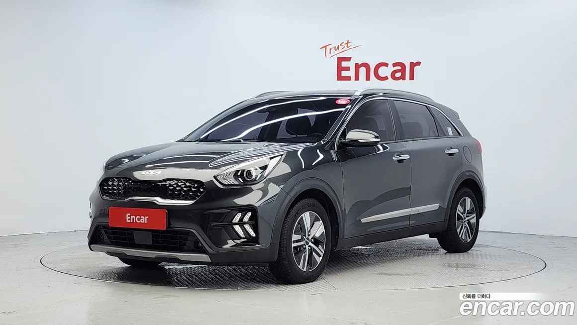 Kia Niro — фото 1