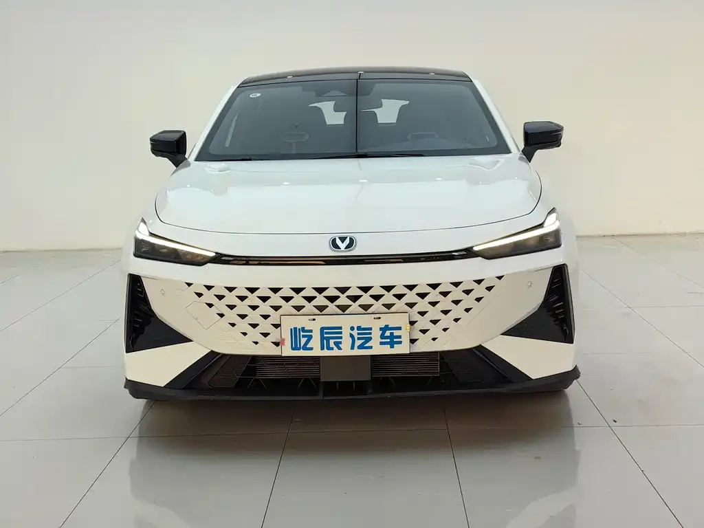 Changan UNI-V 2024 из CN, фото 2