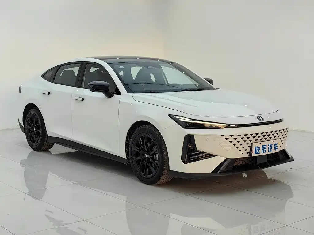 Changan UNI-V 2024 из CN, фото 3
