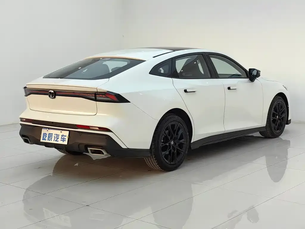 Changan UNI-V 2024 из CN, фото 6