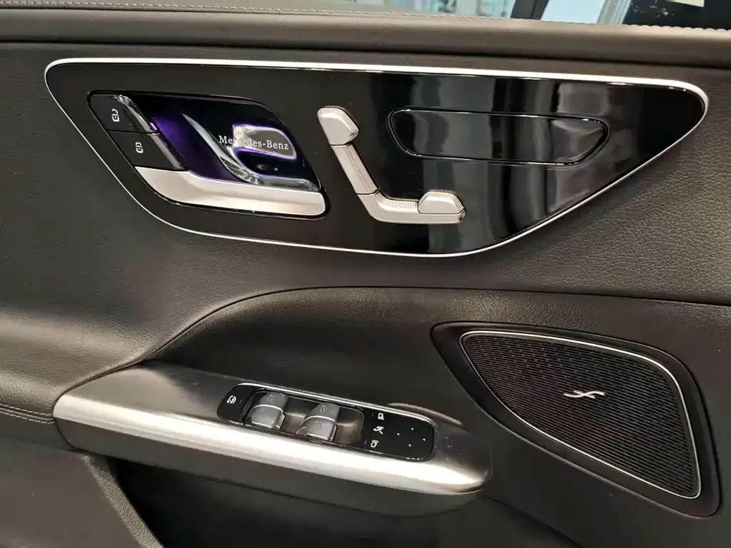 Mercedes-Benz C-Class 2024 из CN, фото 6