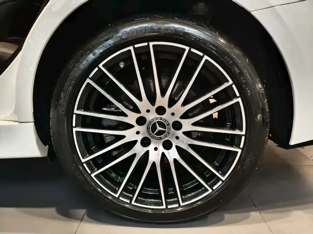 Mercedes-Benz C-Class 2024 из CN, фото 9