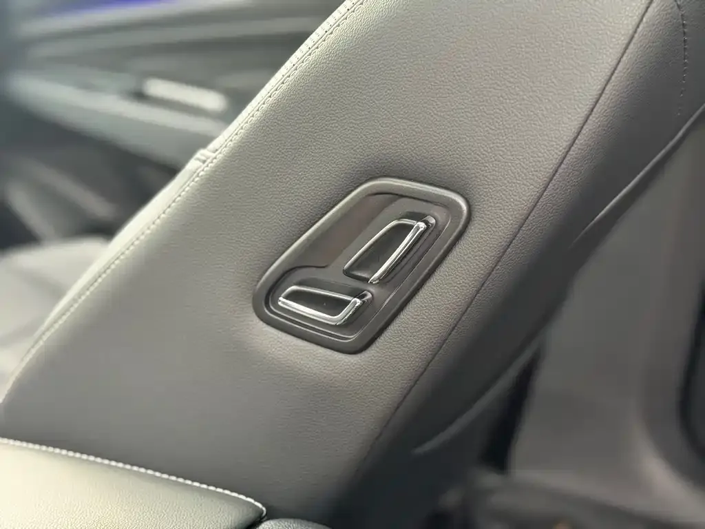Volkswagen Passat 2024 из CN, фото 10