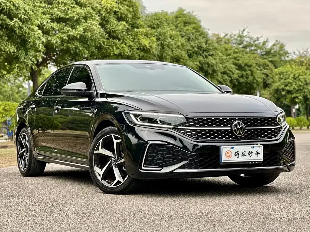 Volkswagen Passat 2024 из CN, фото 3