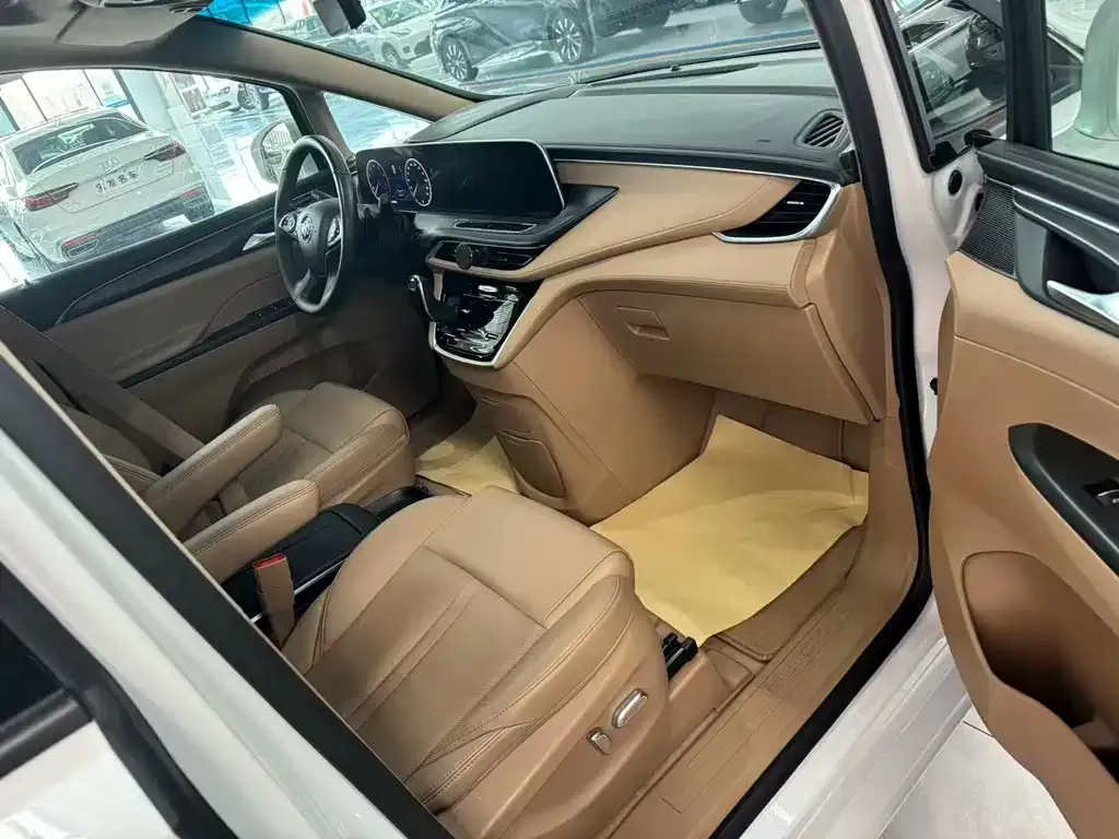 Buick GL8 2021 из CN, фото 5