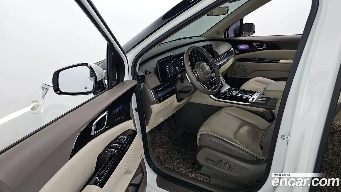 Kia Carnival — фото 10