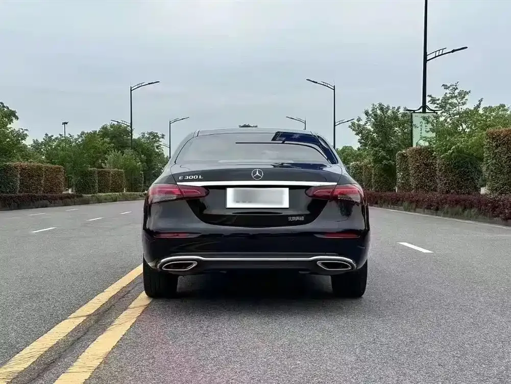 Mercedes-Benz E-Class 2023 из CN, фото 6