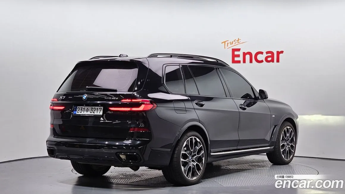 BMW X7 — фото 2