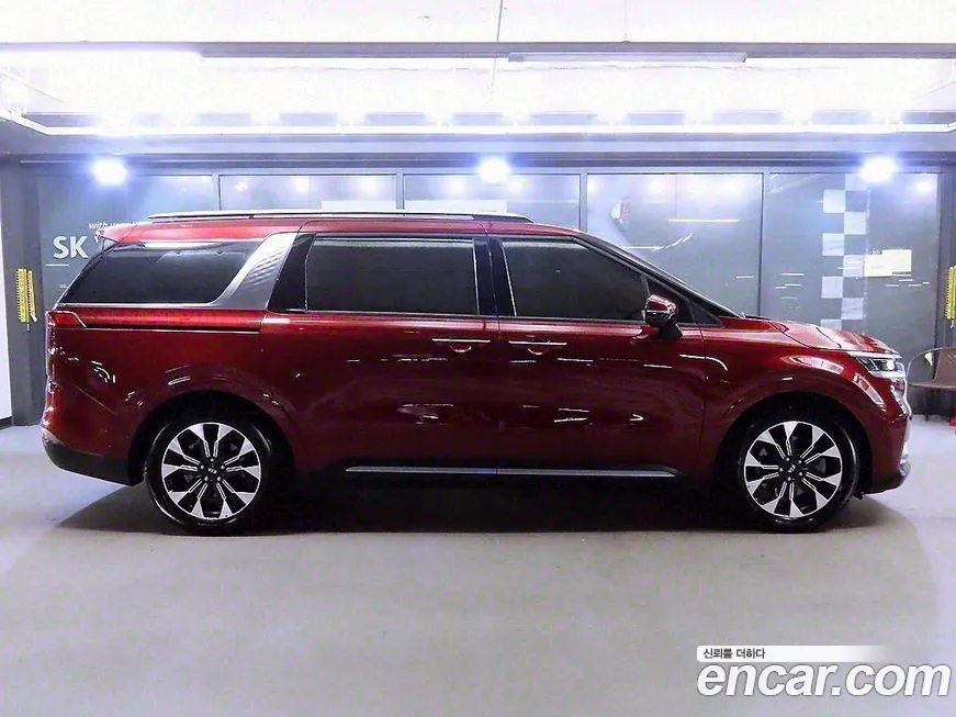 Kia Carnival — фото 3