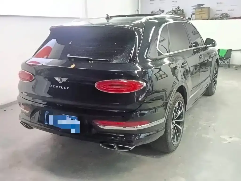 Bentley Bentayga 2021 из CN, фото 3