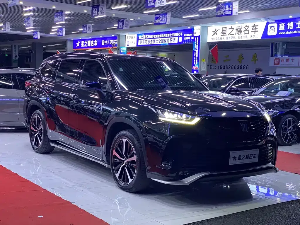 Toyota Crown Kluger 2021 из CN, фото 3