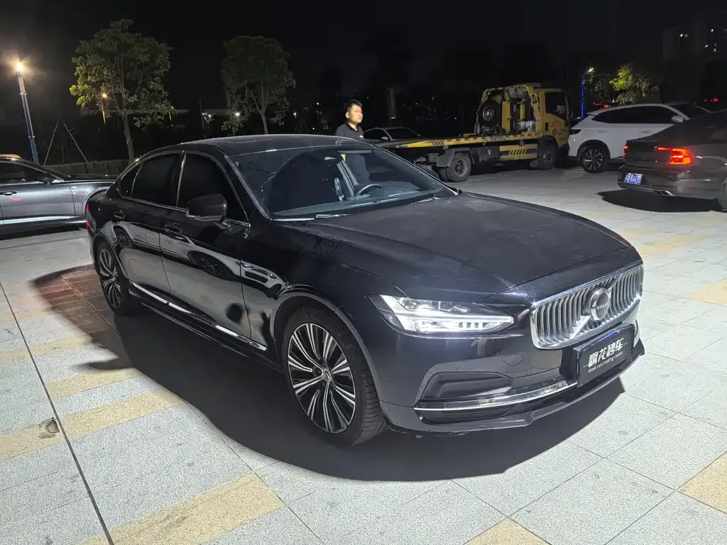 Volvo S90 2023 из CN, фото 3