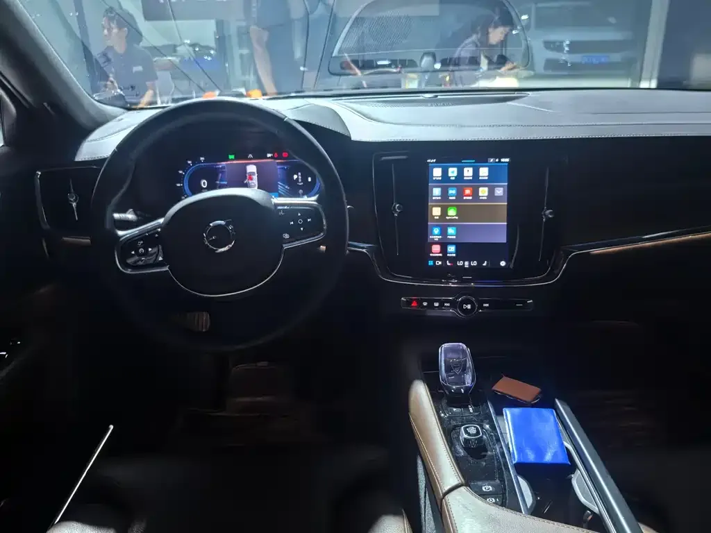 Volvo S90 2023 из CN, фото 6