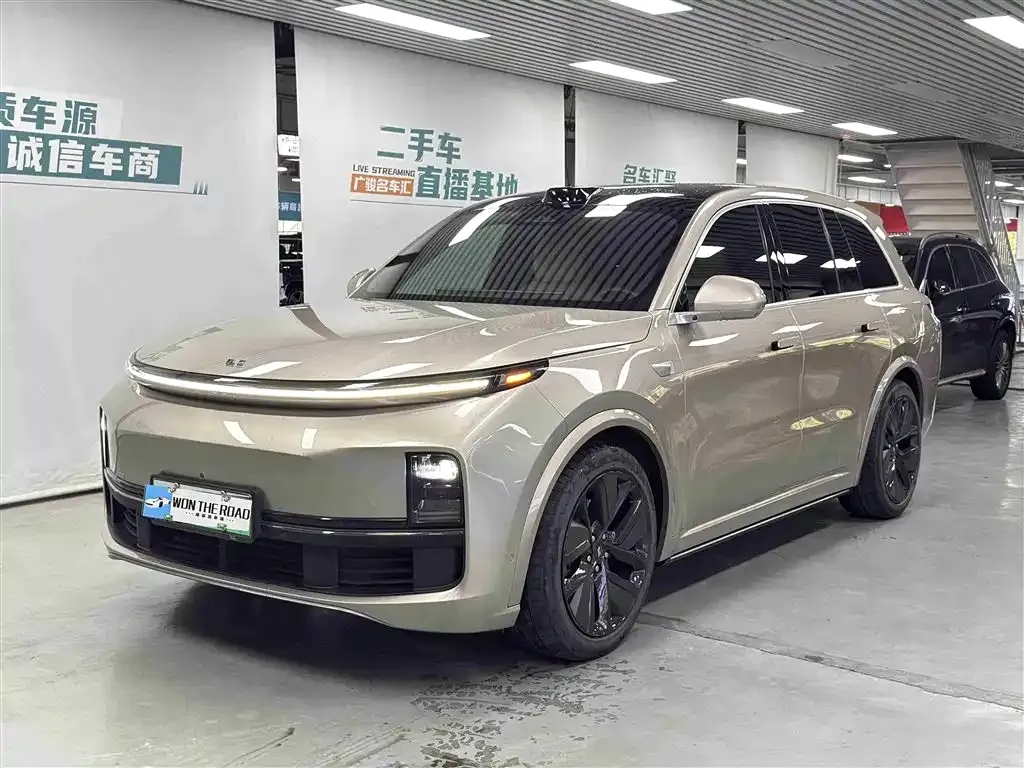 Li Auto L8 2023 из CN, фото 1