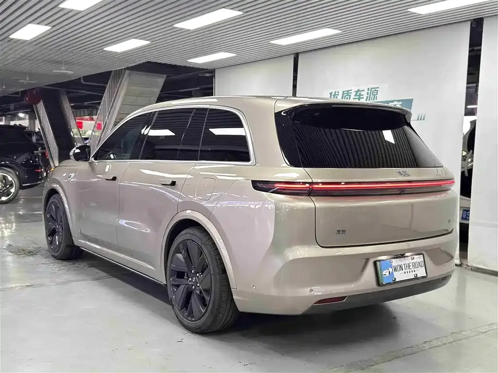 Li Auto L8 2023 из CN, фото 3