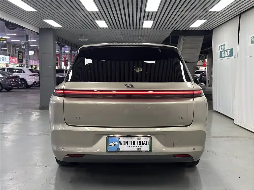 Li Auto L8 2023 из CN, фото 6