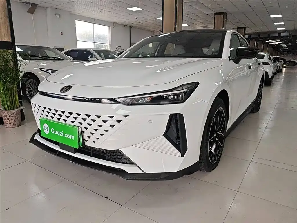 Changan UNI-V iDD 2025 из CN, фото 2