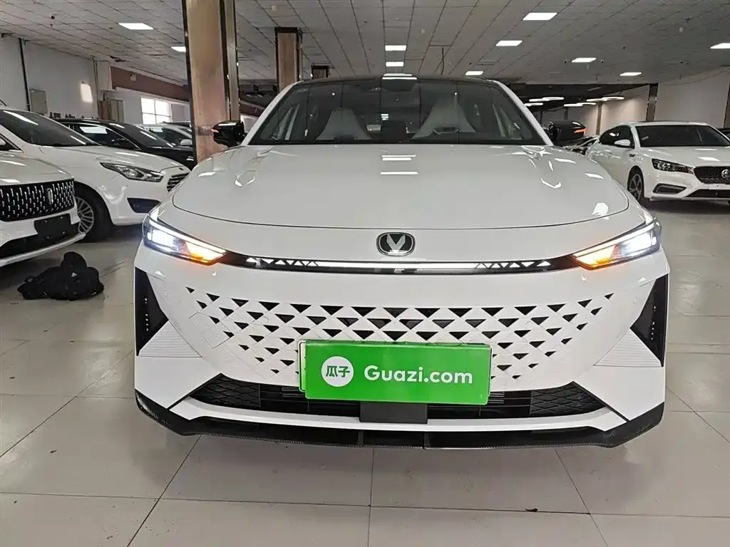 Changan UNI-V iDD 2025 из CN, фото 3