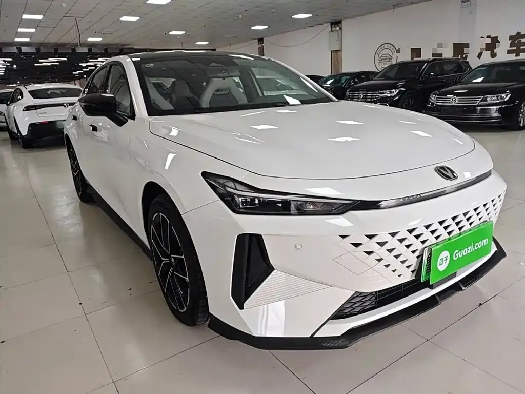 Changan UNI-V iDD 2025 из CN, фото 4
