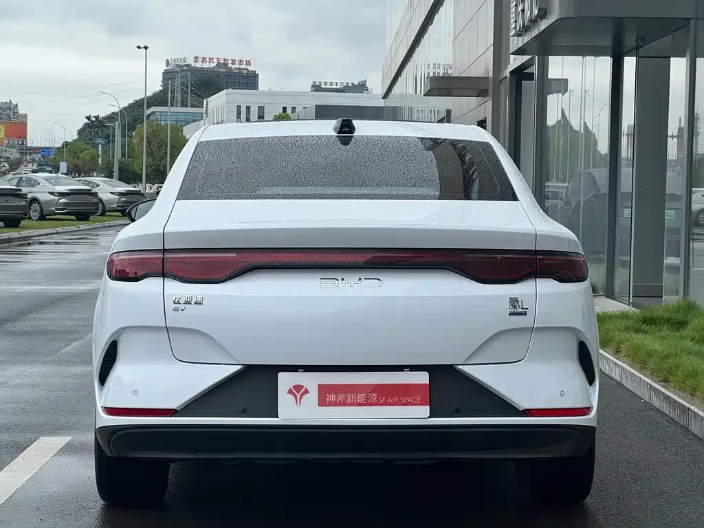 BYD Qin L 2025 из CN, фото 5