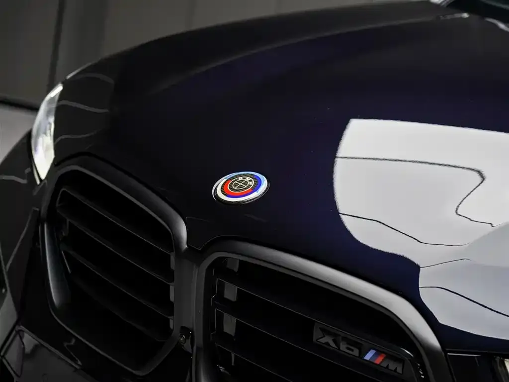 BMW X6 M 2024 из CN, фото 5