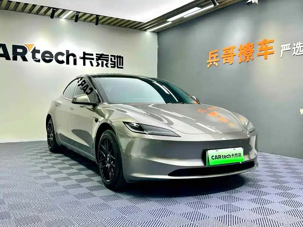 Tesla Model 3 2024 из CN, фото 2