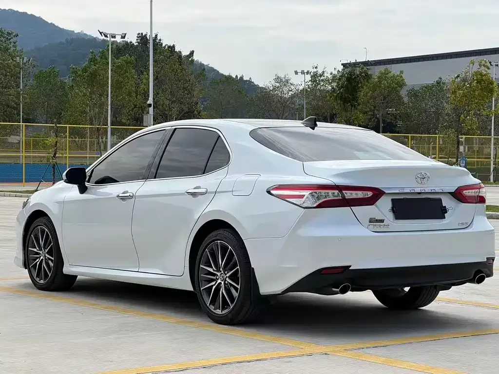 Toyota Camry 2023 из CN, фото 6