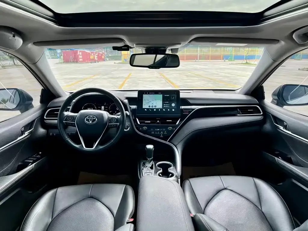 Toyota Camry 2023 из CN, фото 9
