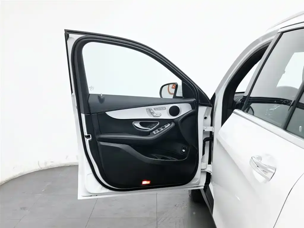 Mercedes-Benz GLC 2022 из CN, фото 8