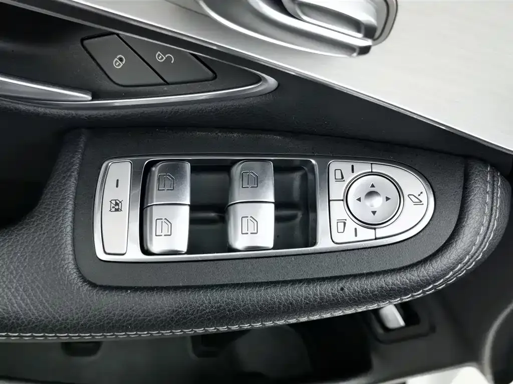 Mercedes-Benz GLC 2022 из CN, фото 9