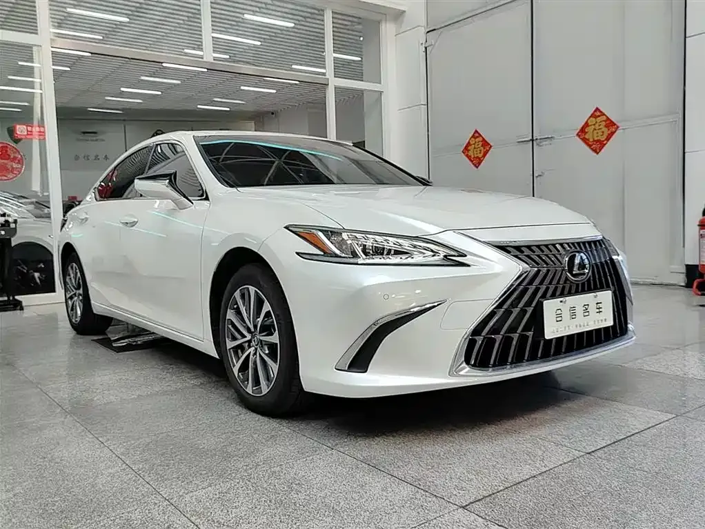 Lexus ES 2024 из CN, фото 3