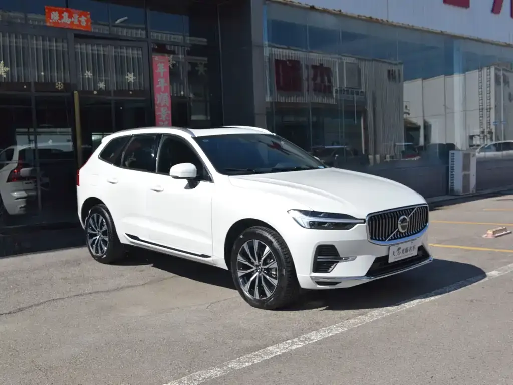 Volvo XC60 2024 из CN, фото 3
