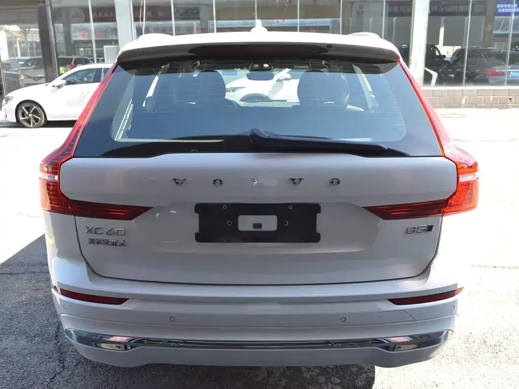 Volvo XC60 2024 из CN, фото 7