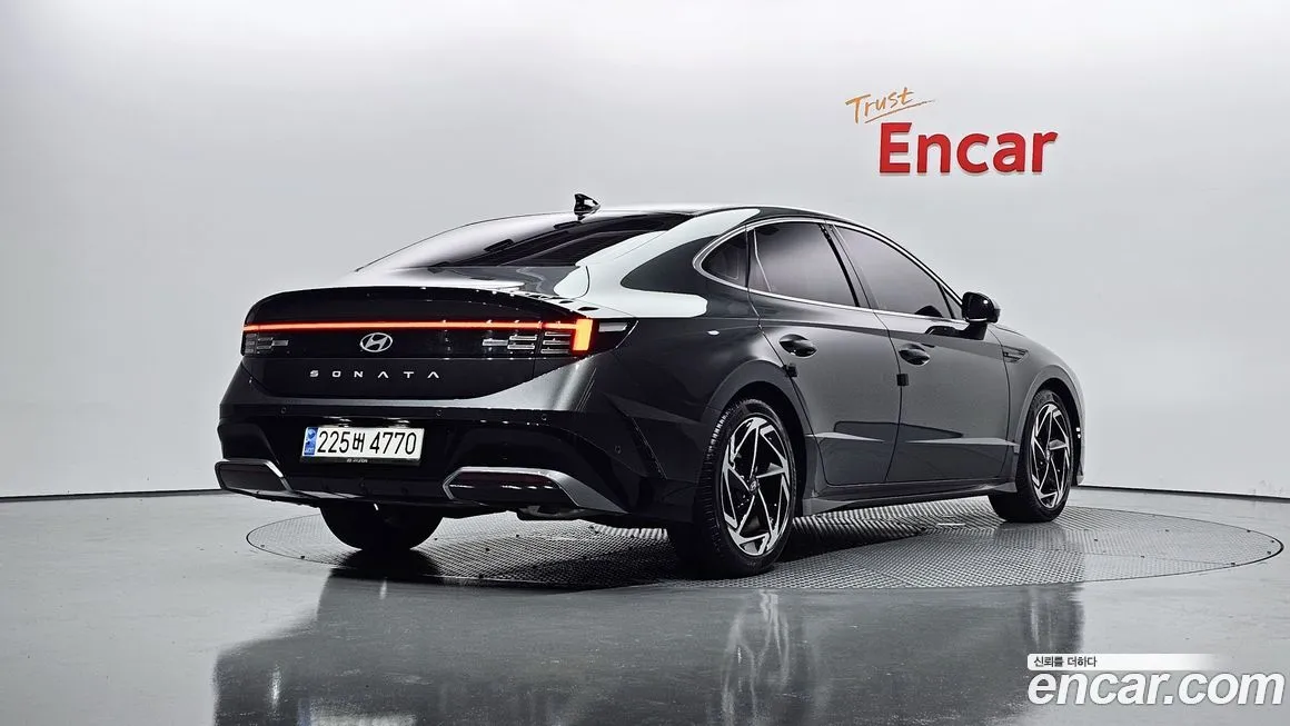 Hyundai Sonata 2024 из KR, фото 2