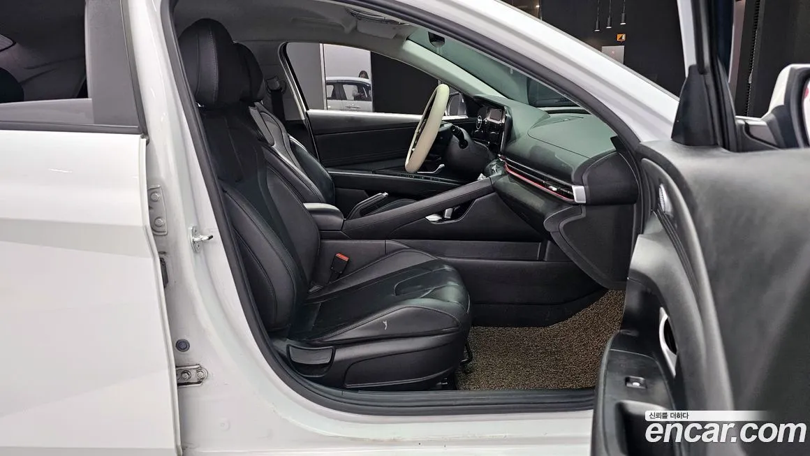 Hyundai AVANTE 2021 из KR, фото 10