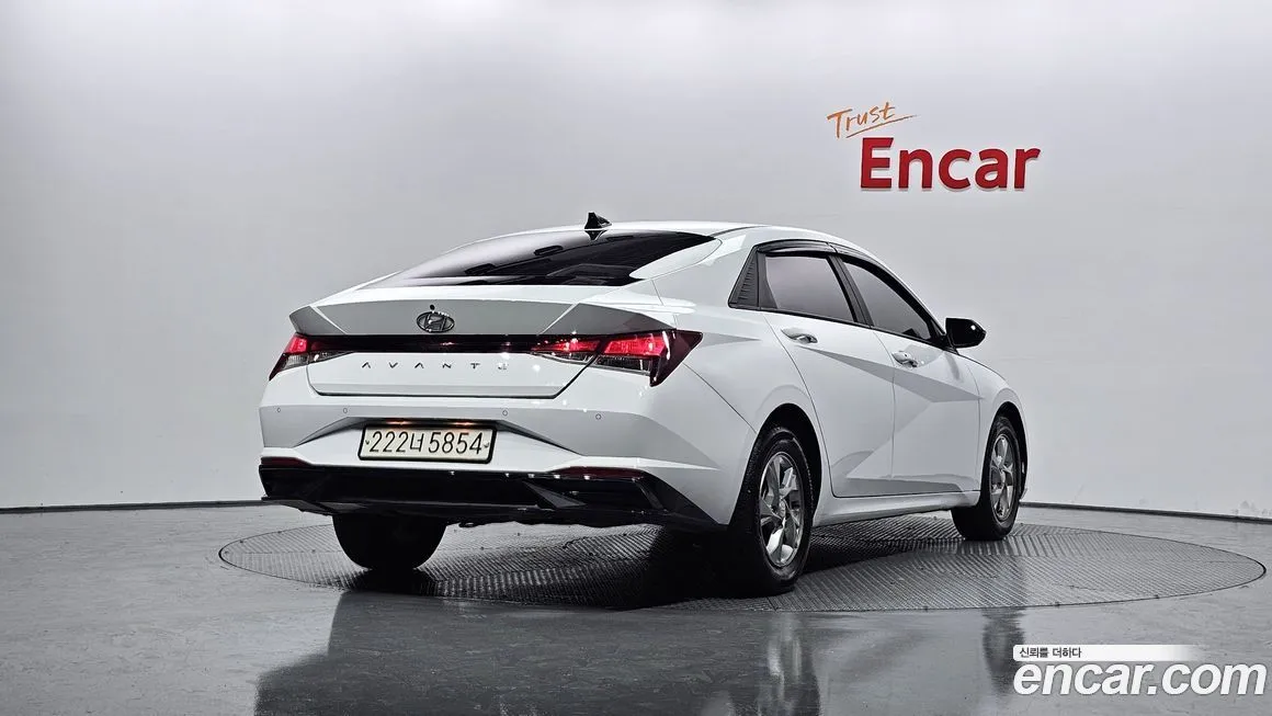 Hyundai AVANTE 2021 из KR, фото 2