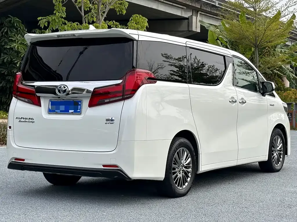 Toyota Alphard 2021 из CN, фото 4