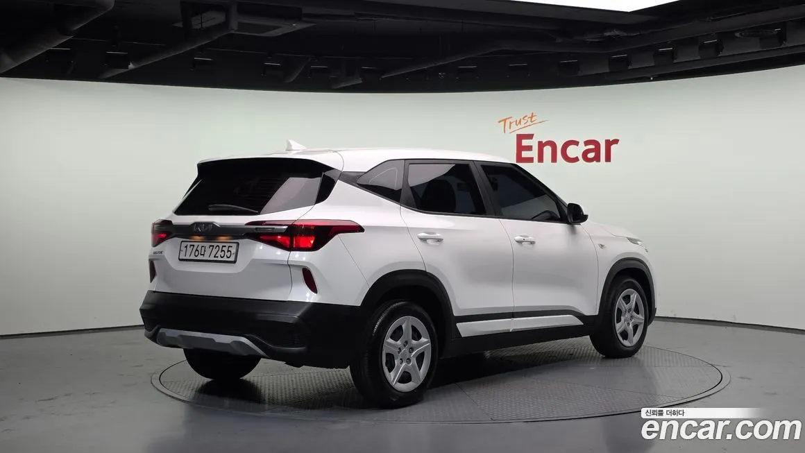 Kia Seltos 2023 из KR, фото 2