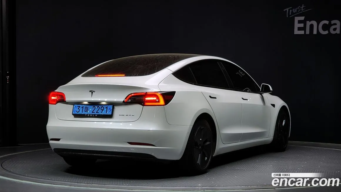 Tesla Model 3 2022 из KR, фото 2