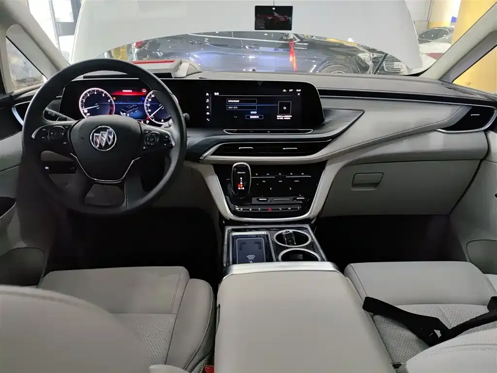 Buick GL8 2023 из CN, фото 10