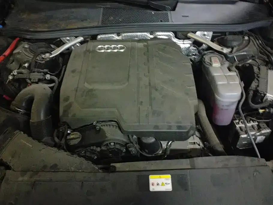 Audi A6L 2024 из CN, фото 10