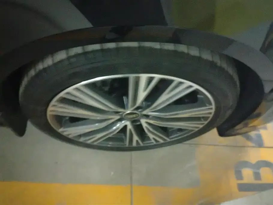 Audi A6L 2024 из CN, фото 6