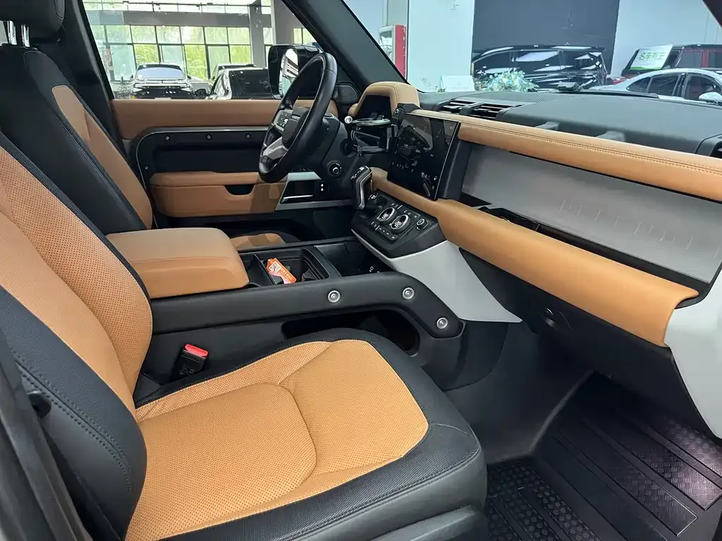 Land Rover Defender 2023 из CN, фото 10